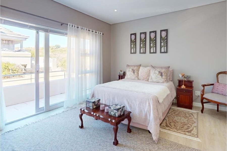 5 Bedroom Property for Sale in Country Club Western Cape